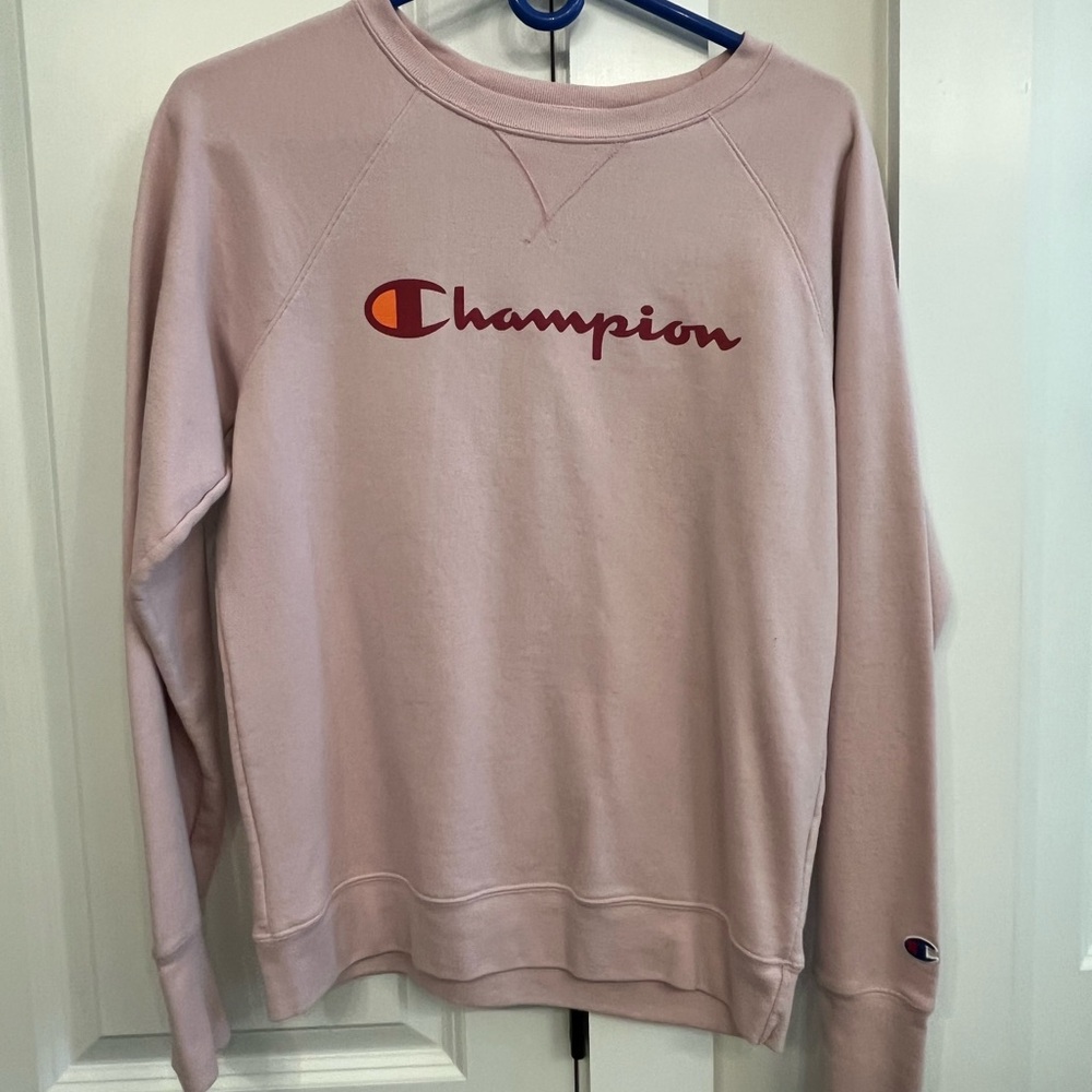 Champion Women's Light Pink Crew Neck Sweater